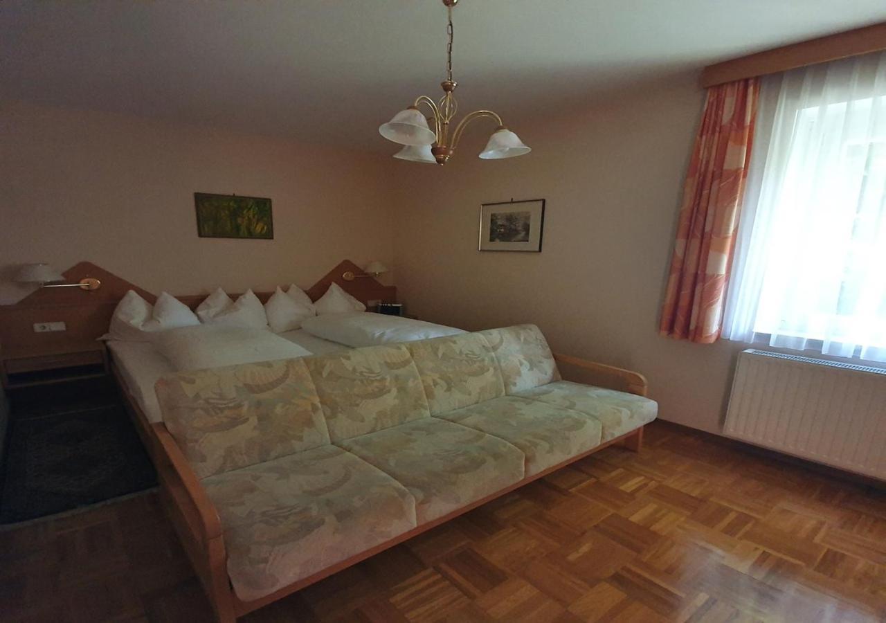 Haus Kraller-Urlaub Mit Seeblick Millstatt Luaran gambar