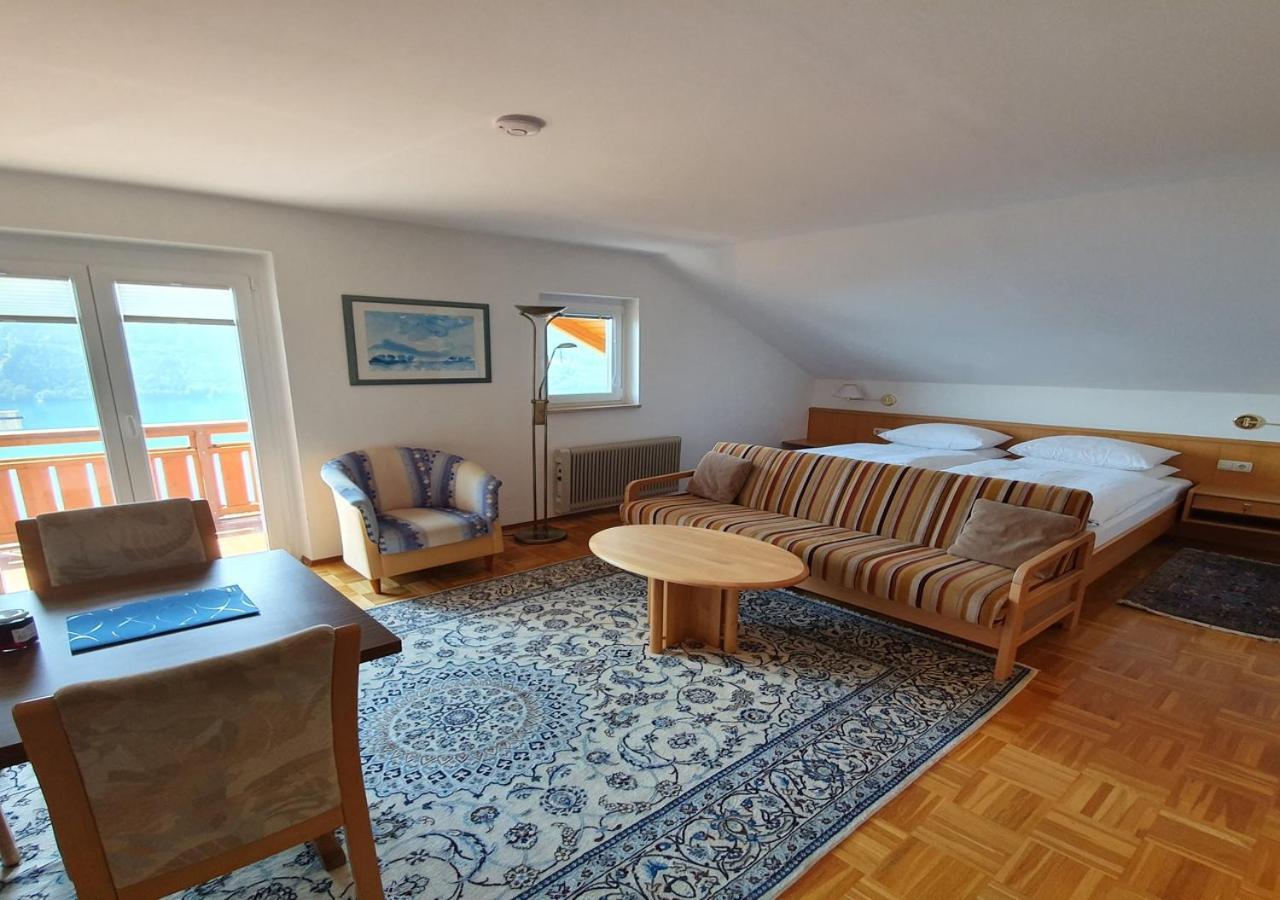 Haus Kraller-Urlaub Mit Seeblick Millstatt Luaran gambar