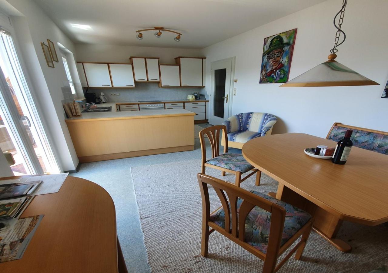 Haus Kraller-Urlaub Mit Seeblick Millstatt Luaran gambar