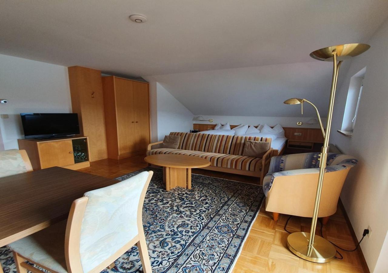 Haus Kraller-Urlaub Mit Seeblick Millstatt Luaran gambar
