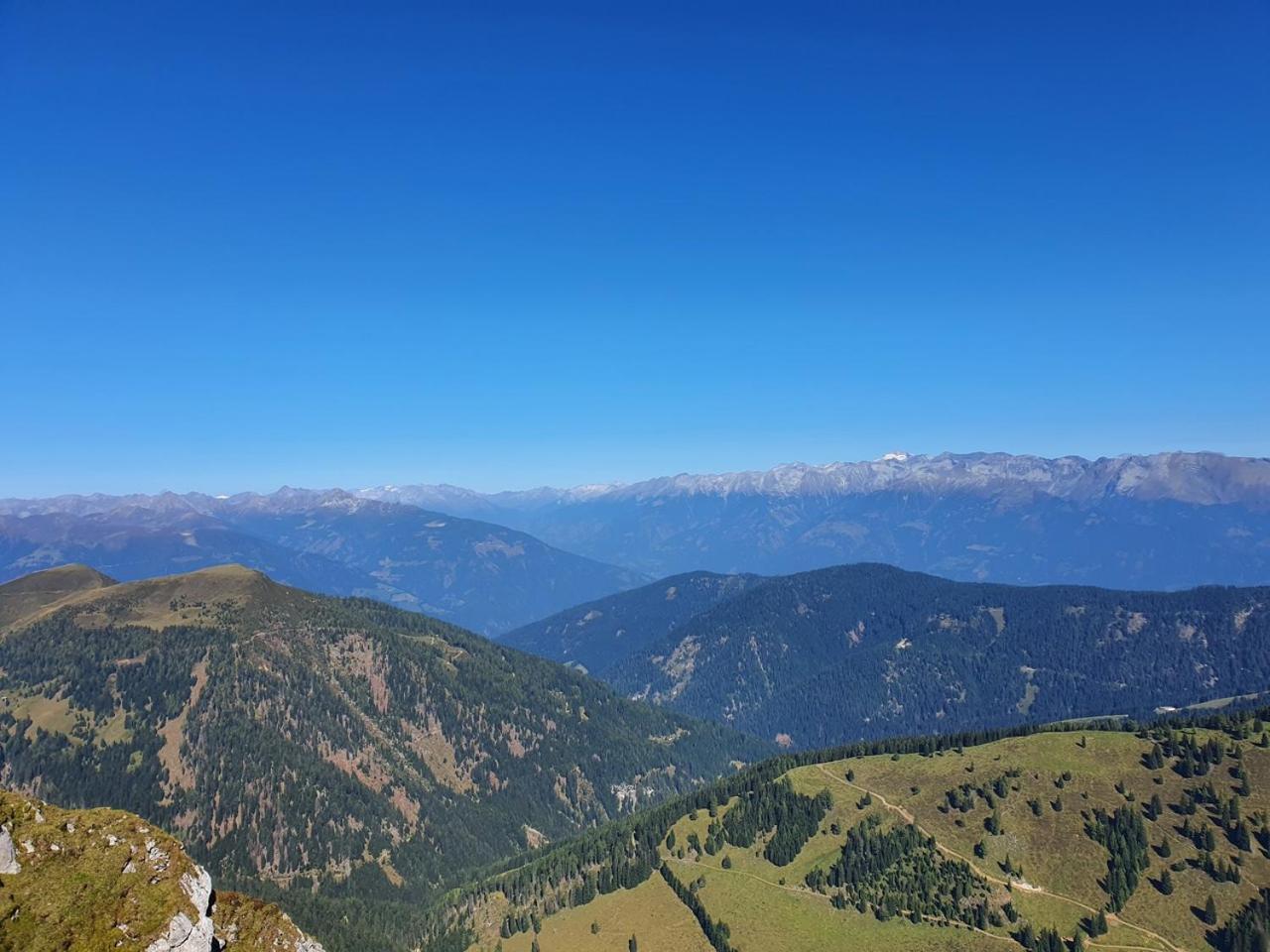 Haus Kraller-Urlaub Mit Seeblick Millstatt Luaran gambar