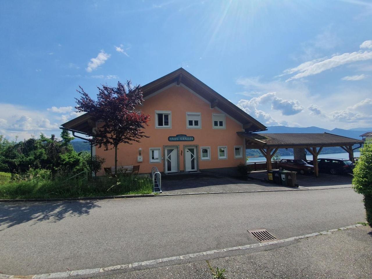 Haus Kraller-Urlaub Mit Seeblick Millstatt Luaran gambar