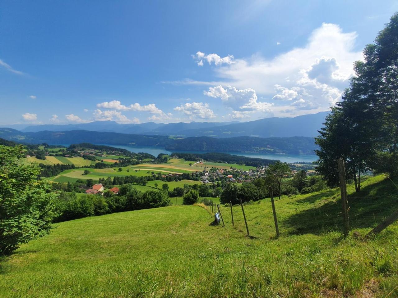 Haus Kraller-Urlaub Mit Seeblick Apartment Millstatt Luaran gambar