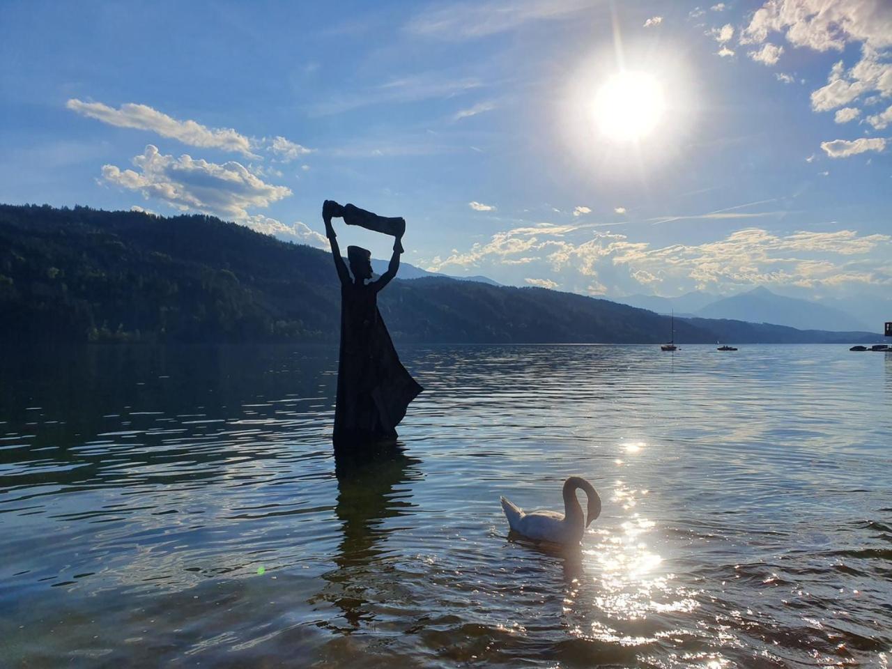 Haus Kraller-Urlaub Mit Seeblick Apartment Millstatt Luaran gambar