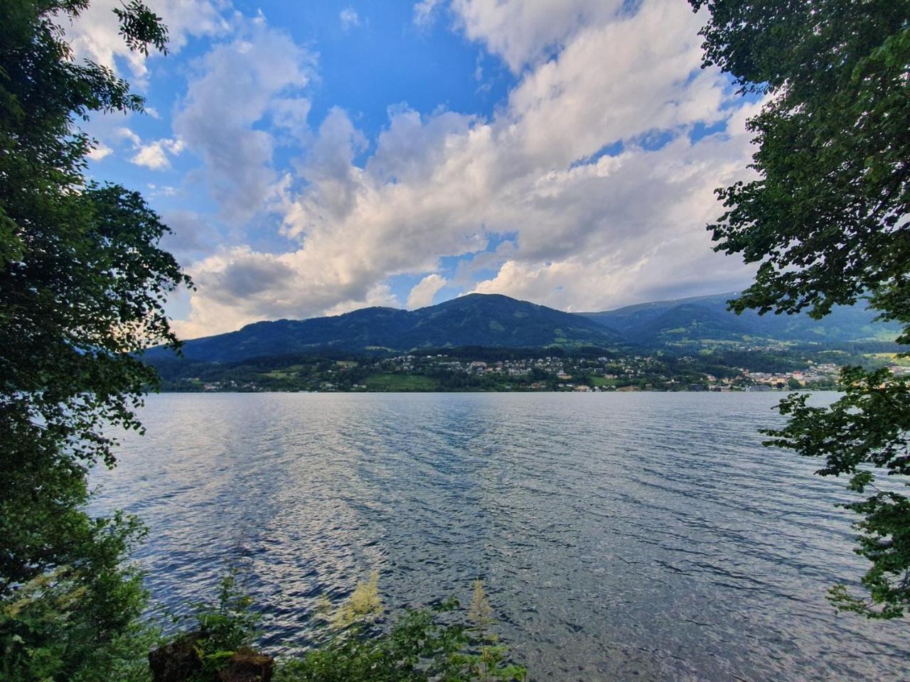 Haus Kraller-Urlaub Mit Seeblick Apartment Millstatt Luaran gambar